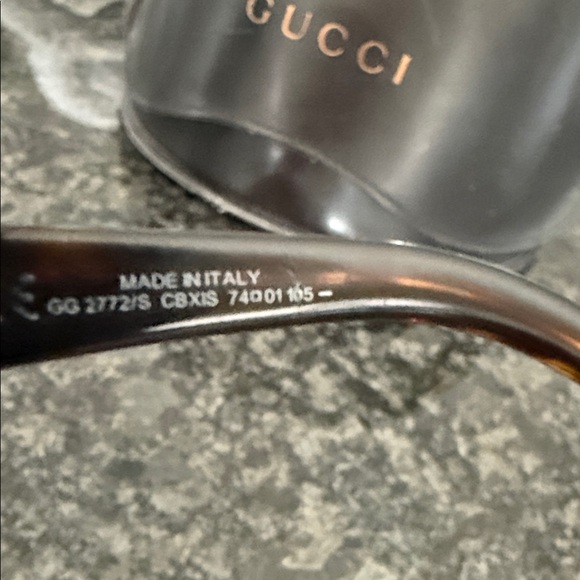 Gucci Tinted Sunglasses with Gold Accents main image 4